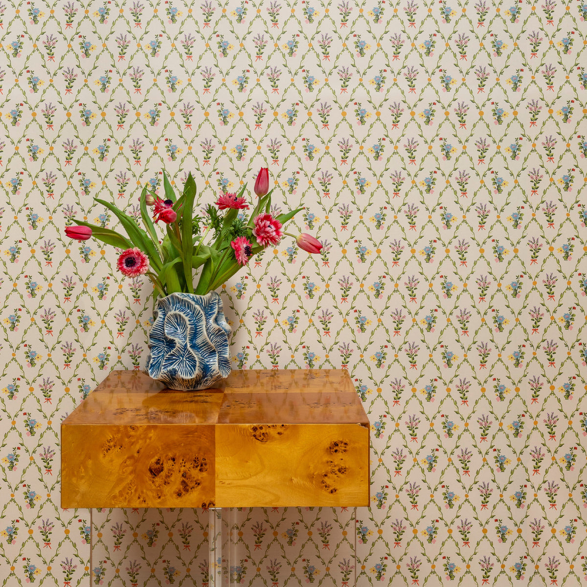 Image of Summer Trellis in Multi wallpaper