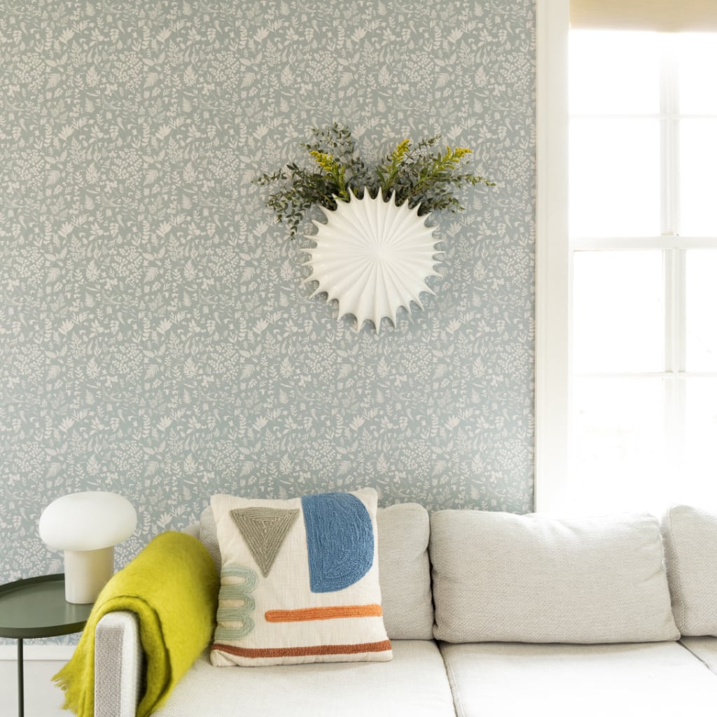 Image of Fern in Powder Wallpaper