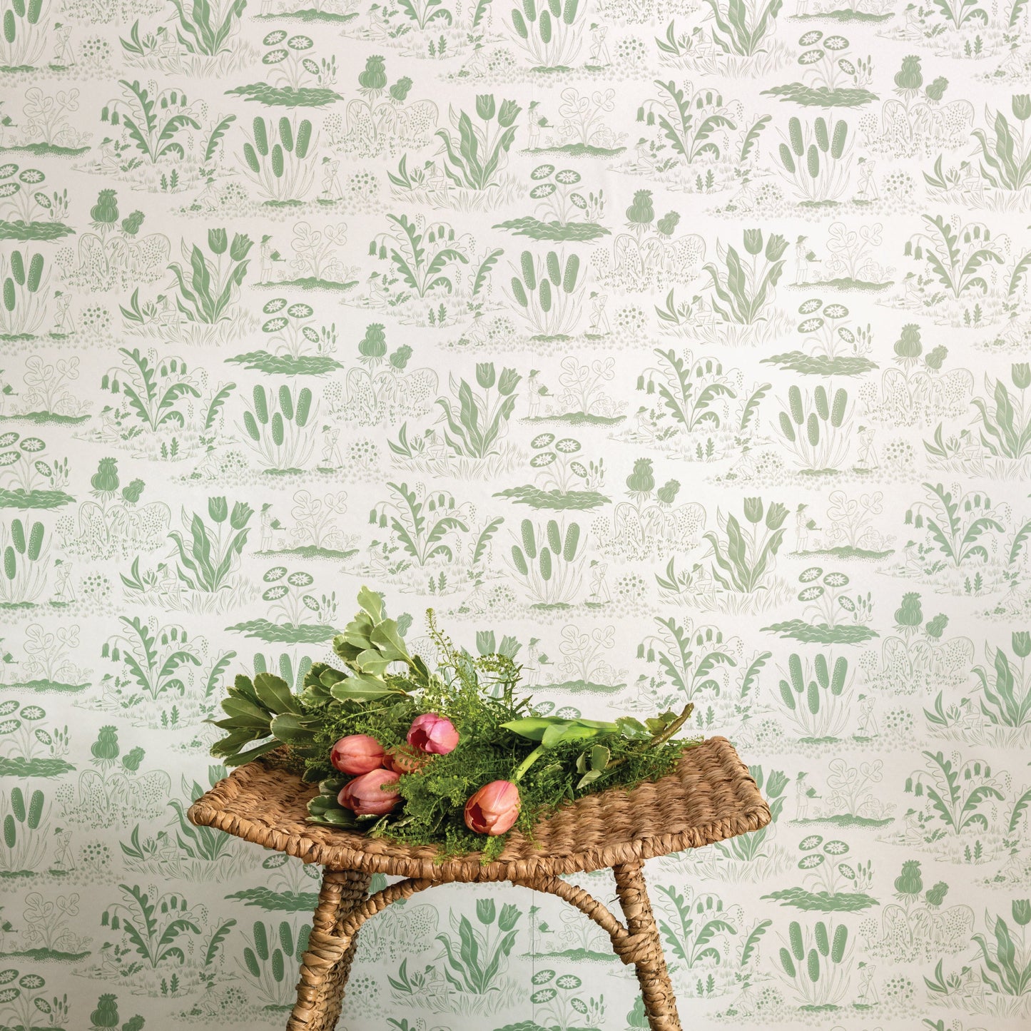 Image of Gardeners in Cream/Green Wallpaper