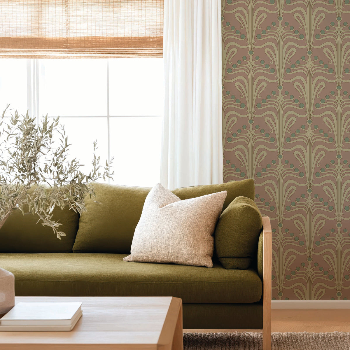 Image of Lucille in Minnie Wallpaper