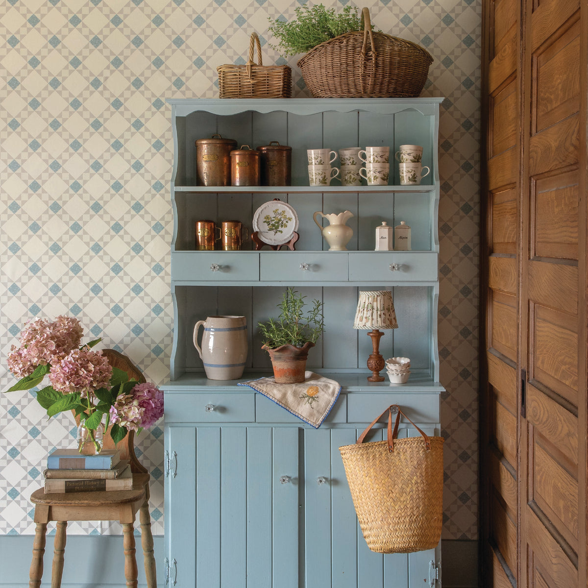 Country Quilt Wallpaper in Tan/Blue, image 6