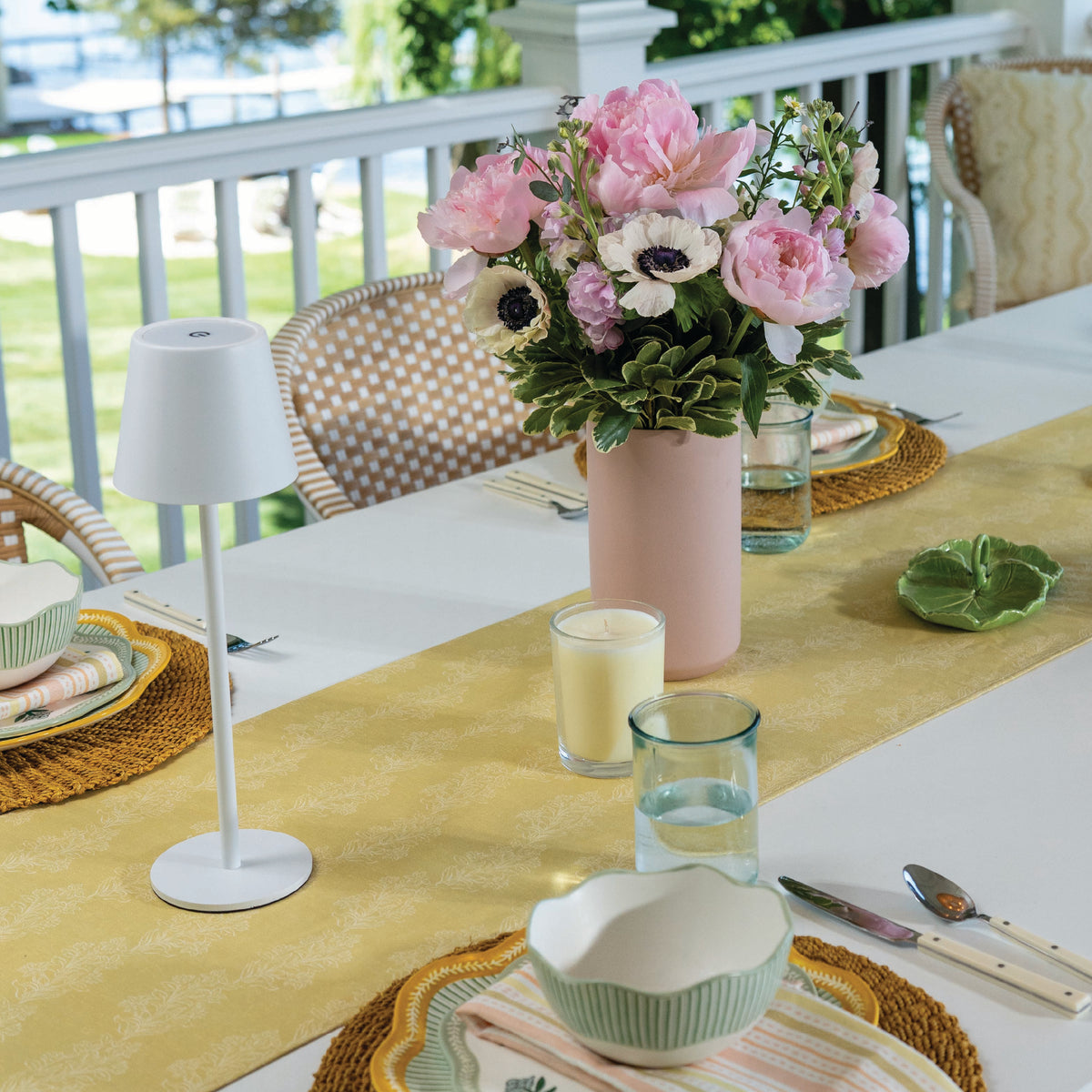 Haritage Vine Fabric in Litchen/Cream