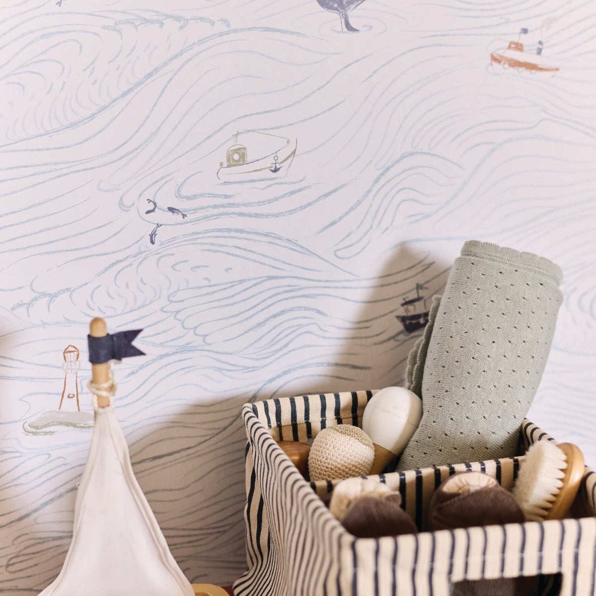 High Seas, image 3