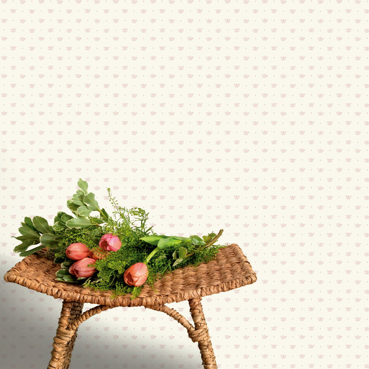 Image of Floret in Cream/Pink Wallpaper