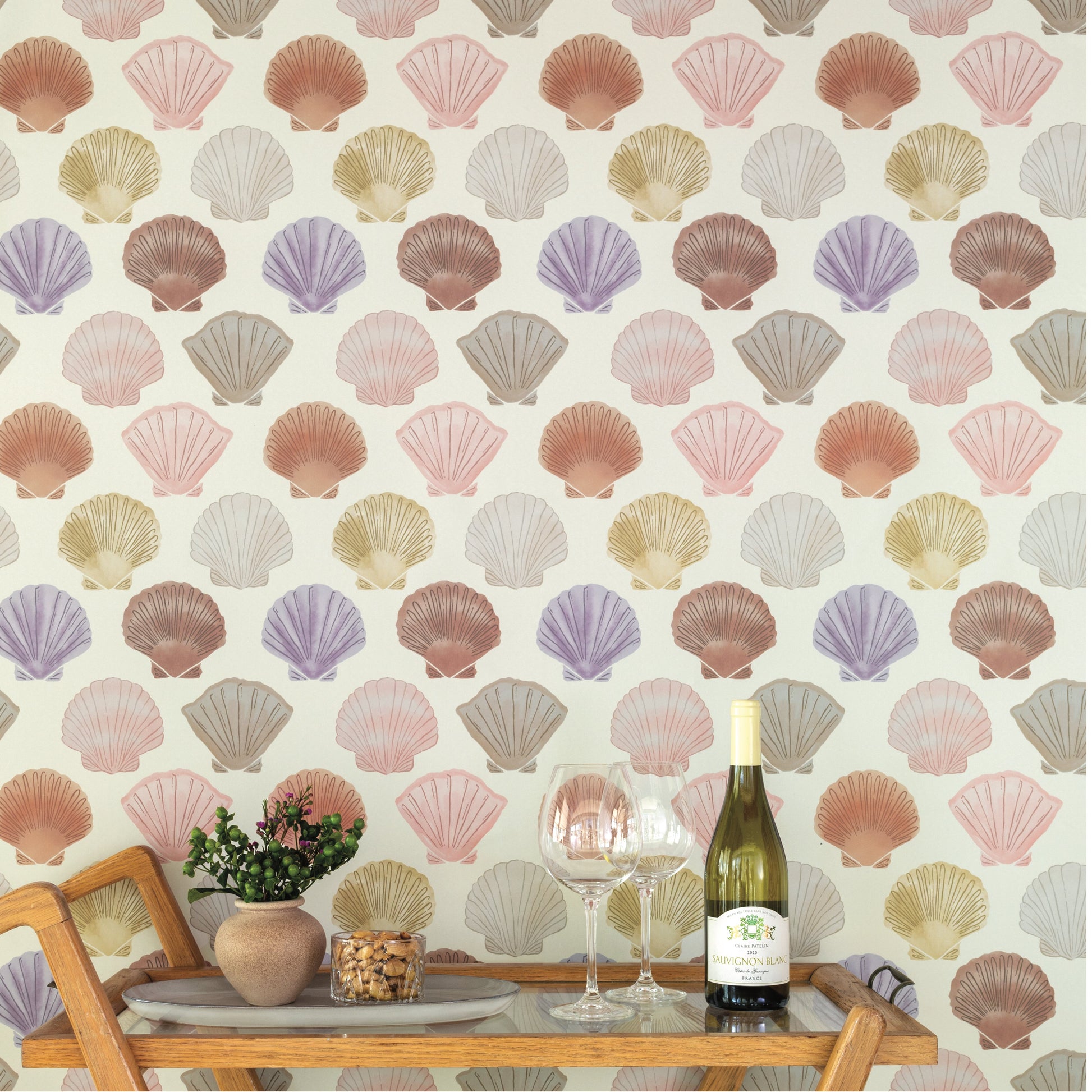 Shells in Multi wallpaper.