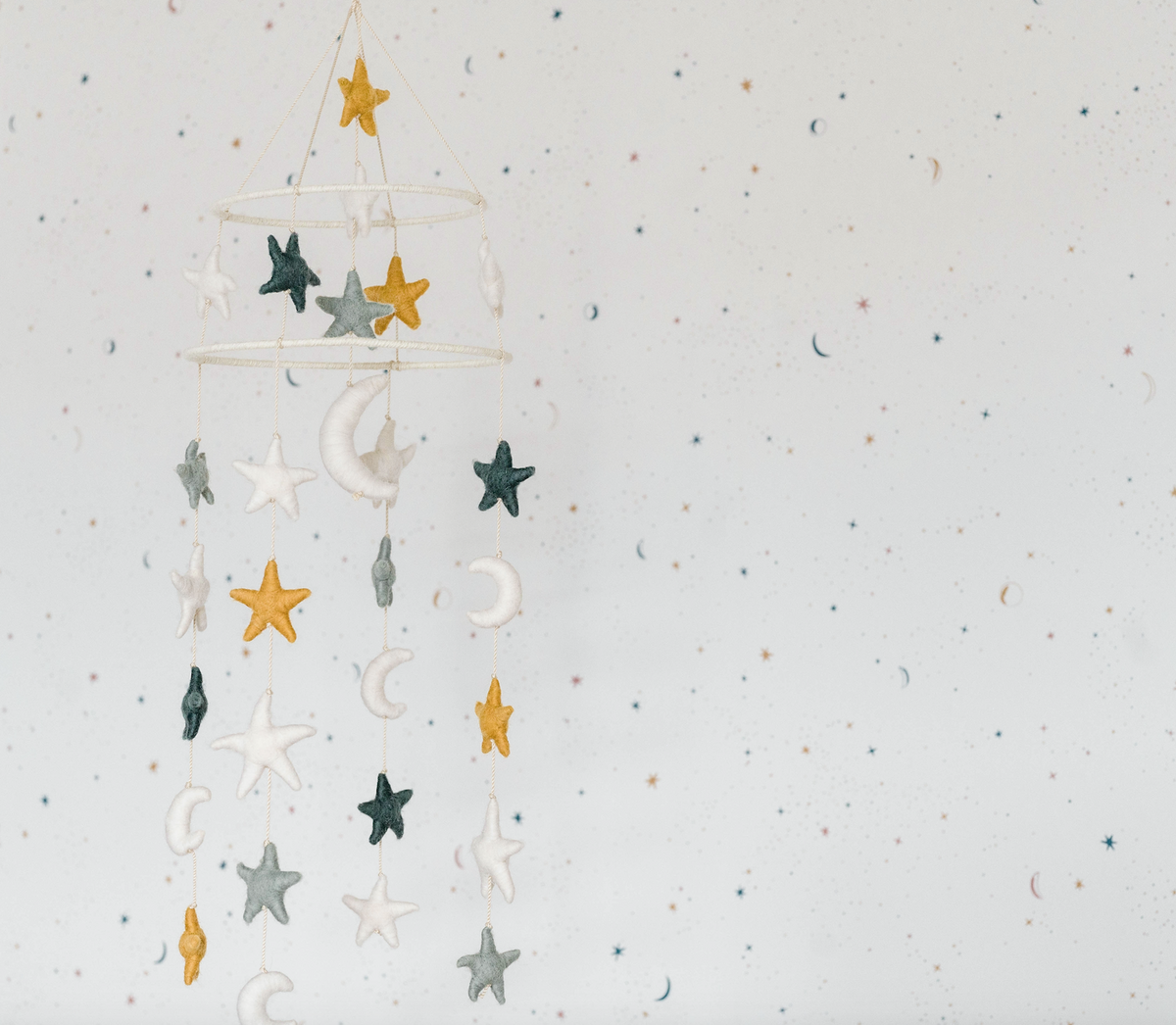 Image of Celestial in Ivory wallpaper